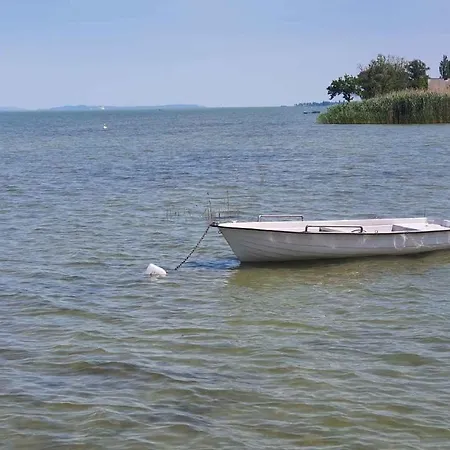 Daire In Fonyod/balaton 18580 Fonyód